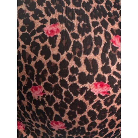 NWOT Victoria’s Secret Women’s Brown Leopard & Rose Print Push-Up Bra Size 32D‎ - Picture 4 of 10